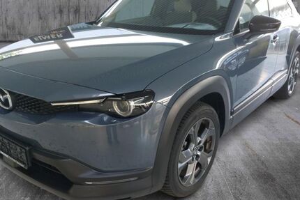 Mazda MX-30 4.407 km 17.780 € Versmold 33775