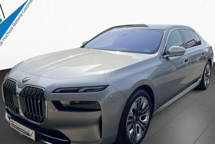 BMW i7 12.354 km 95.990 &euro; Detmold 32758