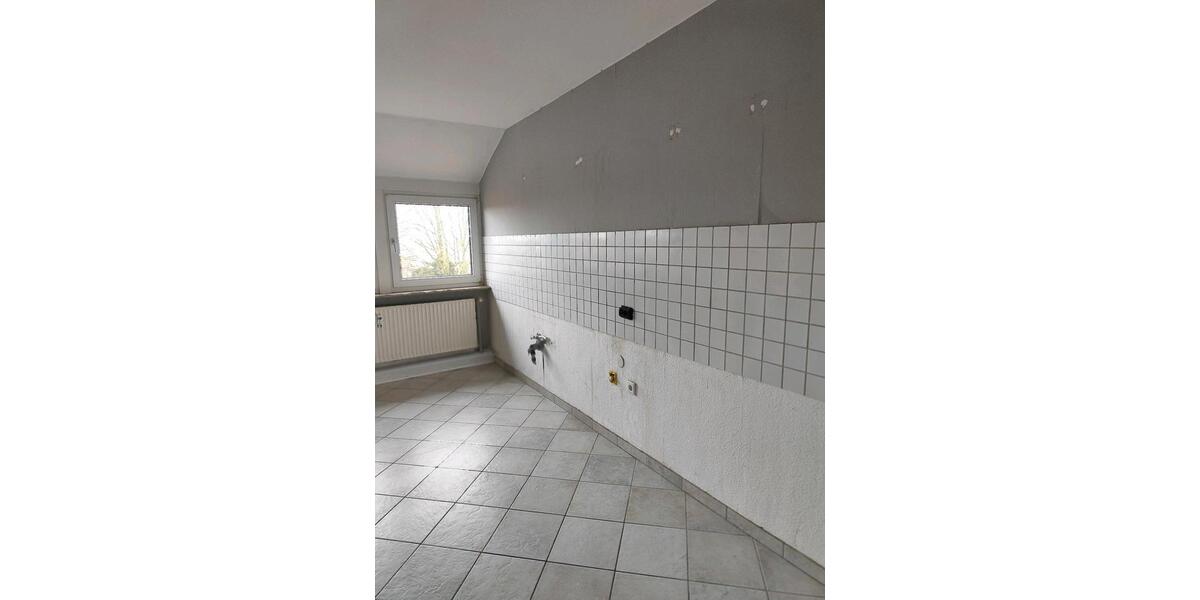 Dachgeschoßwohnung Werther (Westfahlen) - 5 Zimmer, 140 m&sup2;, 1.530&euro; | Angebot:25638842