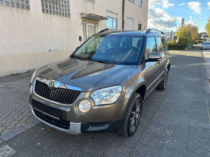 Skoda Yeti 89.000 km 7.399 € Paderborn 33100
