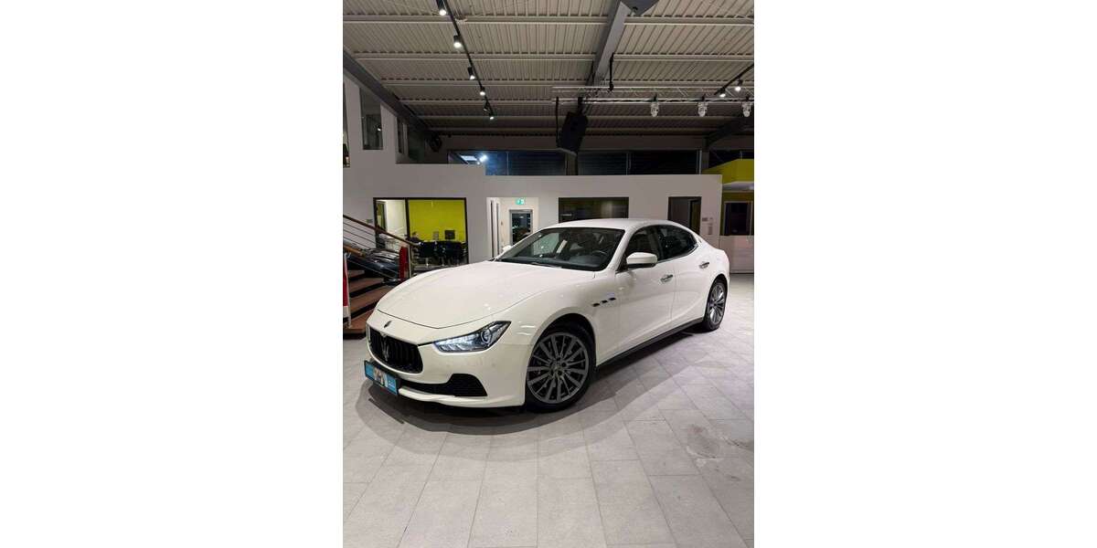Maserati Ghibli 104.083 km 31.995 &euro; HERFORD 32052