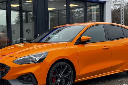 Ford Focus 30.148 km 27.450 &euro; Halle Westfalen 33790