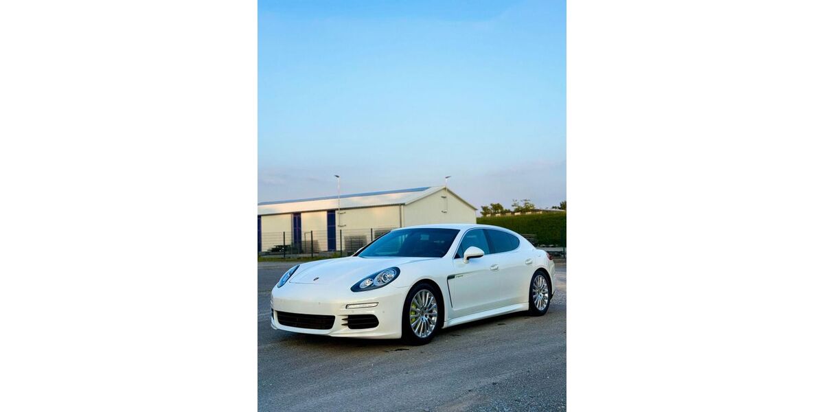 Porsche Panamera 61.000 km 34.800 &euro; Gütersloh 33330