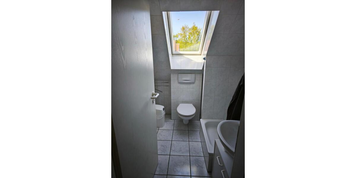Dachgeschoßwohnung Hüllhorst - 3 Zimmer, 88 m&sup2;, 610&euro; | Angebot:26399640