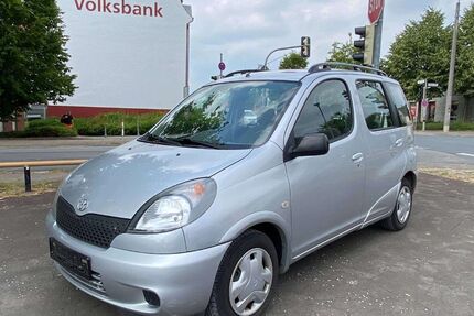 Toyota Yaris 160.000 km 3.190 &euro; Herford 32049