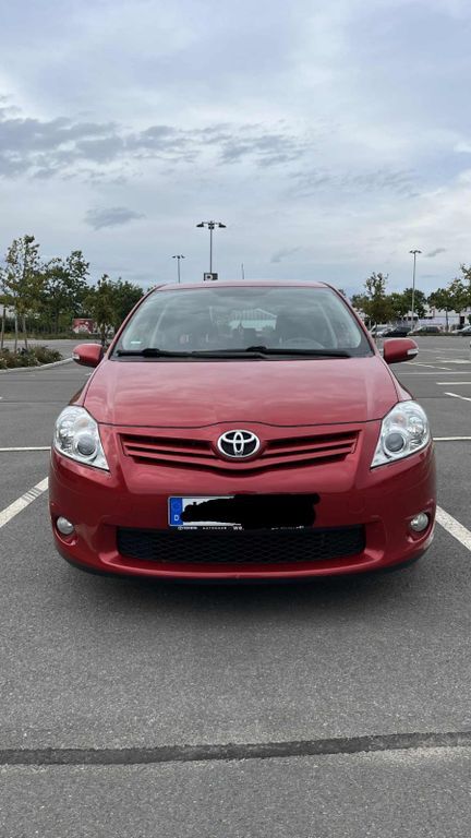 Toyota Auris 116.627 km 6.100 € Löhne 32584