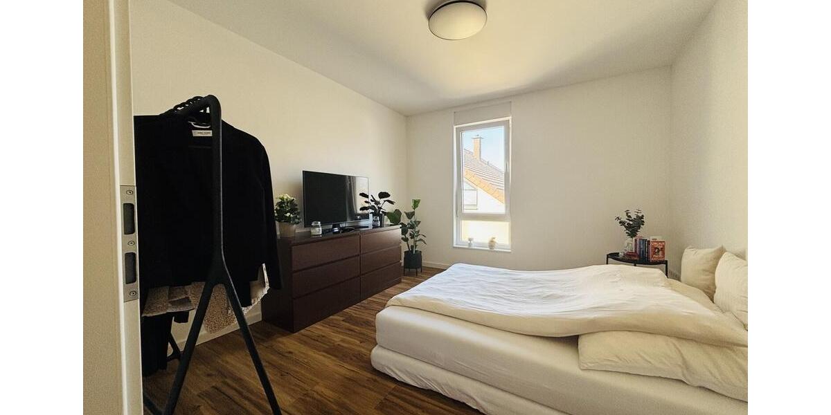 Dachgeschoßwohnung Steinhagen - 2 Zimmer, 80 m&sup2;, 920&euro; | Angebot:25491123