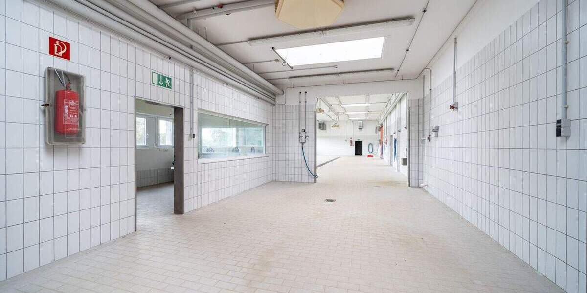Vielseitige Gewerbefläche für Ihr Business | 1.489m² Nutzfläche | 155m² Büro | 4.904m² Grundstück zimmer