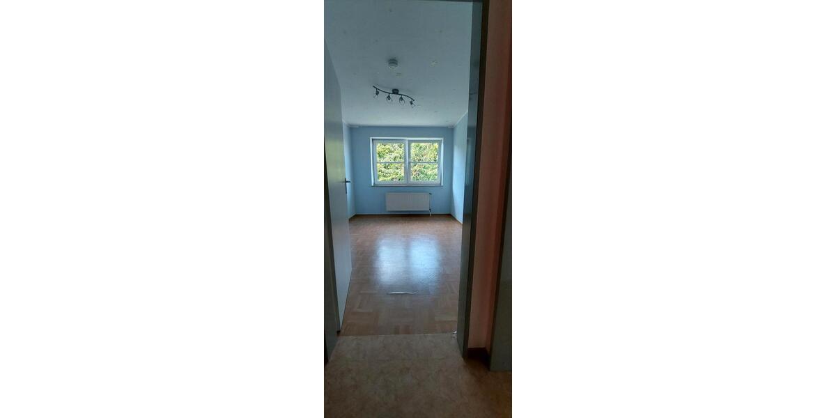 Reihenhaus Lemgo - 5 Zimmer, 121 m&sup2;, 260.000&euro; | Angebot:27255209