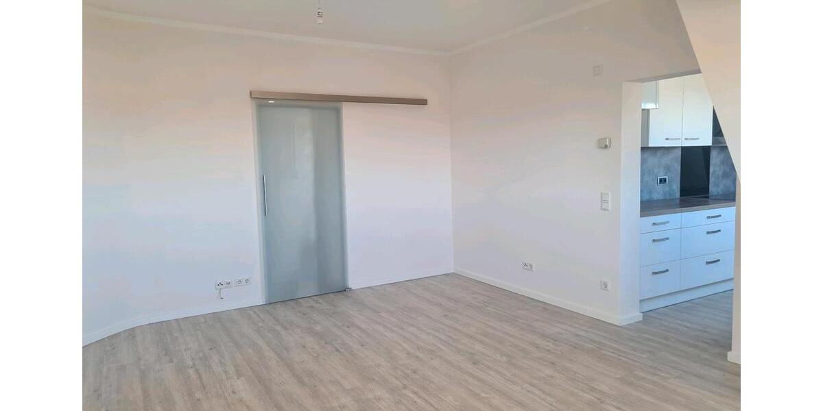 Einfamilienhaus Lage - 3 Zimmer, 95 m&sup2;, 1.250&euro; | Angebot:25611917