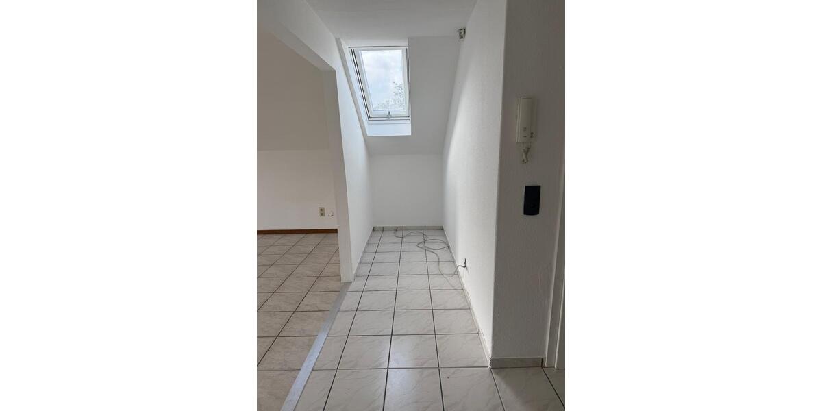 Dachgeschoßwohnung Versmold - 2 Zimmer, 73 m&sup2;, 580&euro; | Angebot:25765384