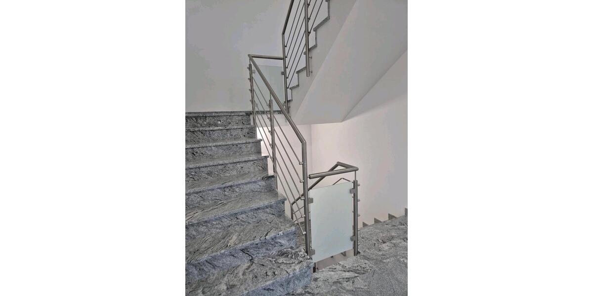 Etagenwohnung Halle - 4 Zimmer, 133 m&sup2;, 1.500&euro; | Angebot:25551501