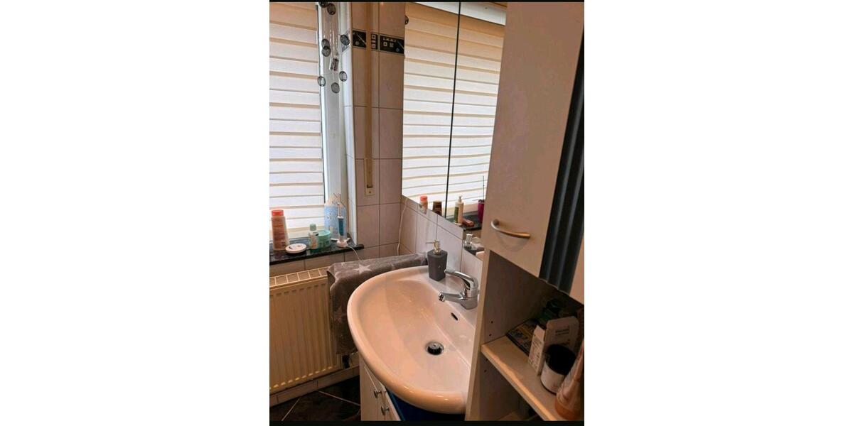 Dachgeschoßwohnung Hiddenhausen - 4 Zimmer, 80 m&sup2;, 800&euro; | Angebot:25349036