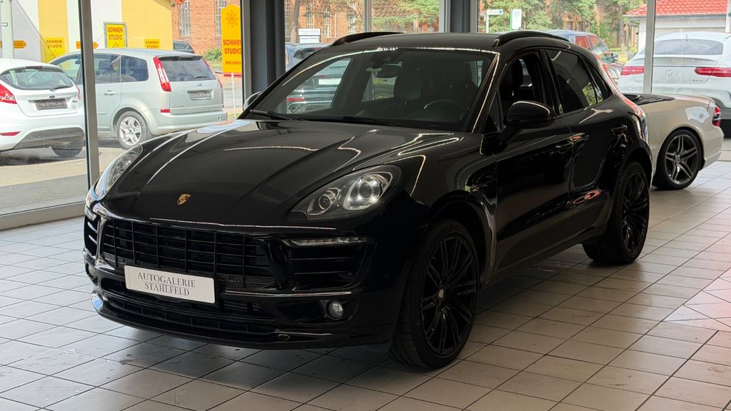 Porsche Macan 209.000 km 24.799 &euro; Schloß Holte Stukenbrock 33758