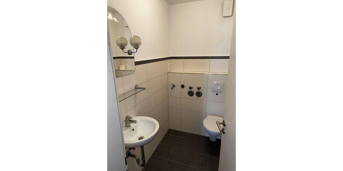 Etagenwohnung Detmold Innenstadt - 3 Zimmer, 81 m&sup2;, 900&euro; | Angebot:26820154
