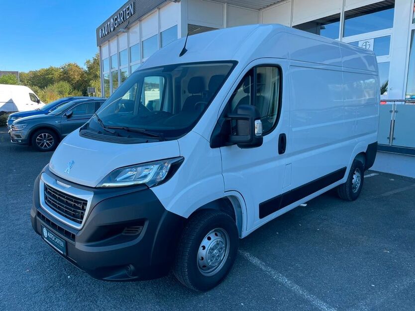 Peugeot Boxer 1.800 km 27.950 € Paderborn 33106