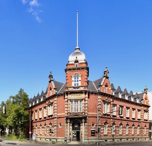 Großzügige Büro- oder Praxisräume in historischem Gebäude in der Innenstadt, ggf. auch möbliert!