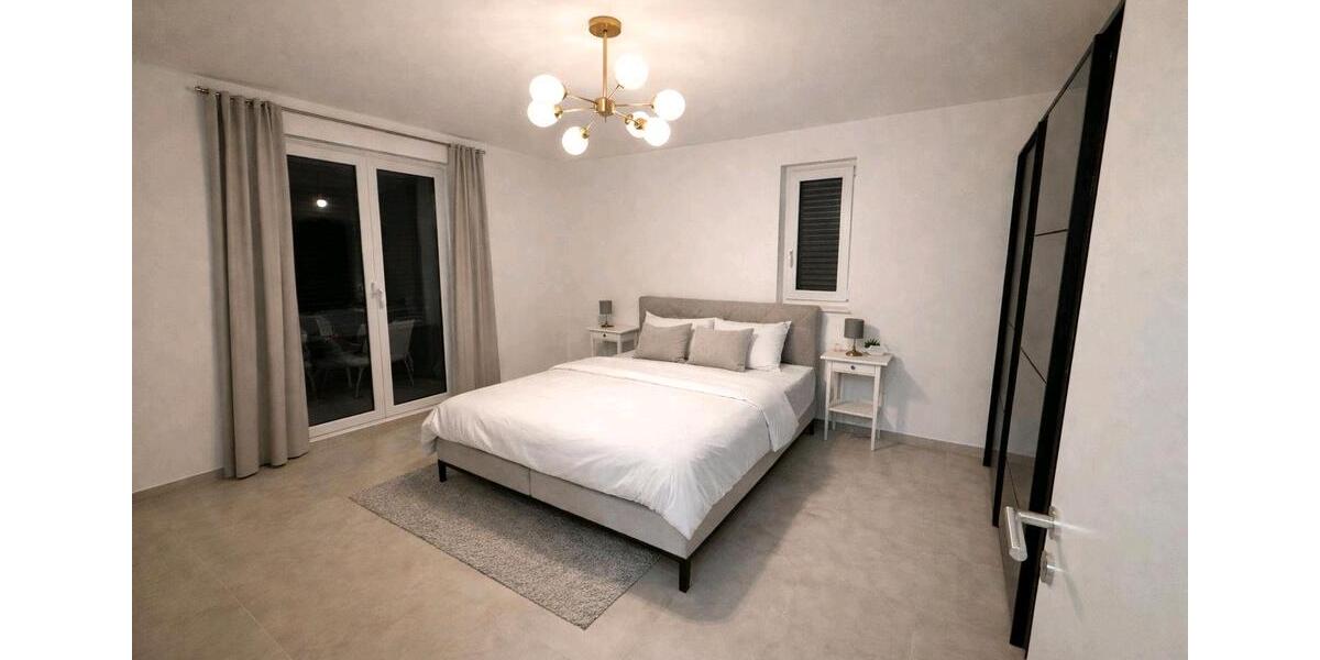 Einfamilienhaus Gütersloh - 2 Zimmer, 96 m&sup2;, 1.350&euro; | Angebot:25732187