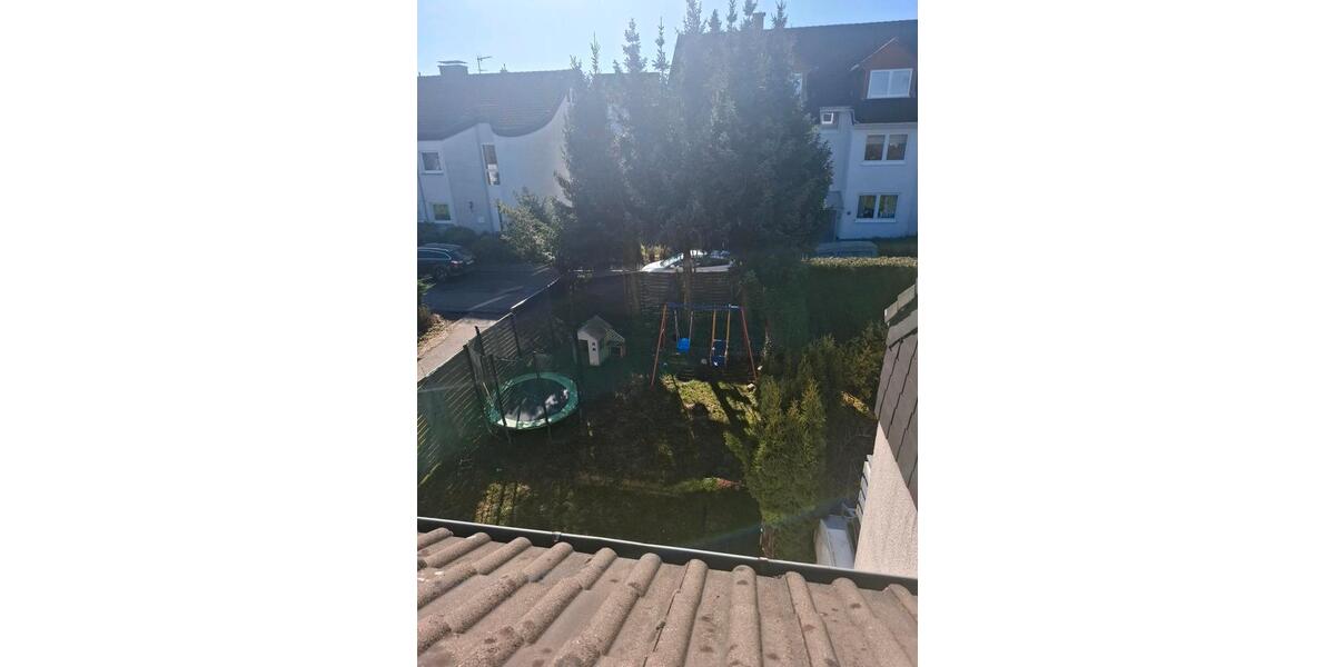 Reihenhaus Detmold - 6 Zimmer, 178 m&sup2;, 360.000&euro; | Angebot:25164736