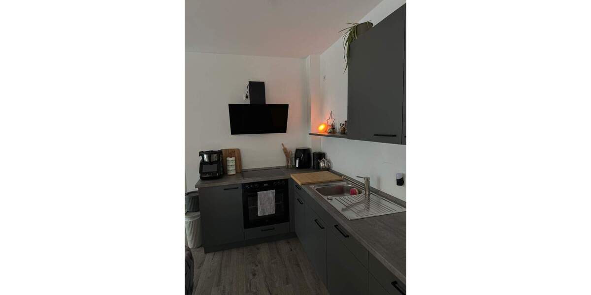 helle drei-Zimmer-Wohnung mit Balkon, Keller und Tiefgaragenstellplatz 3 zimmer