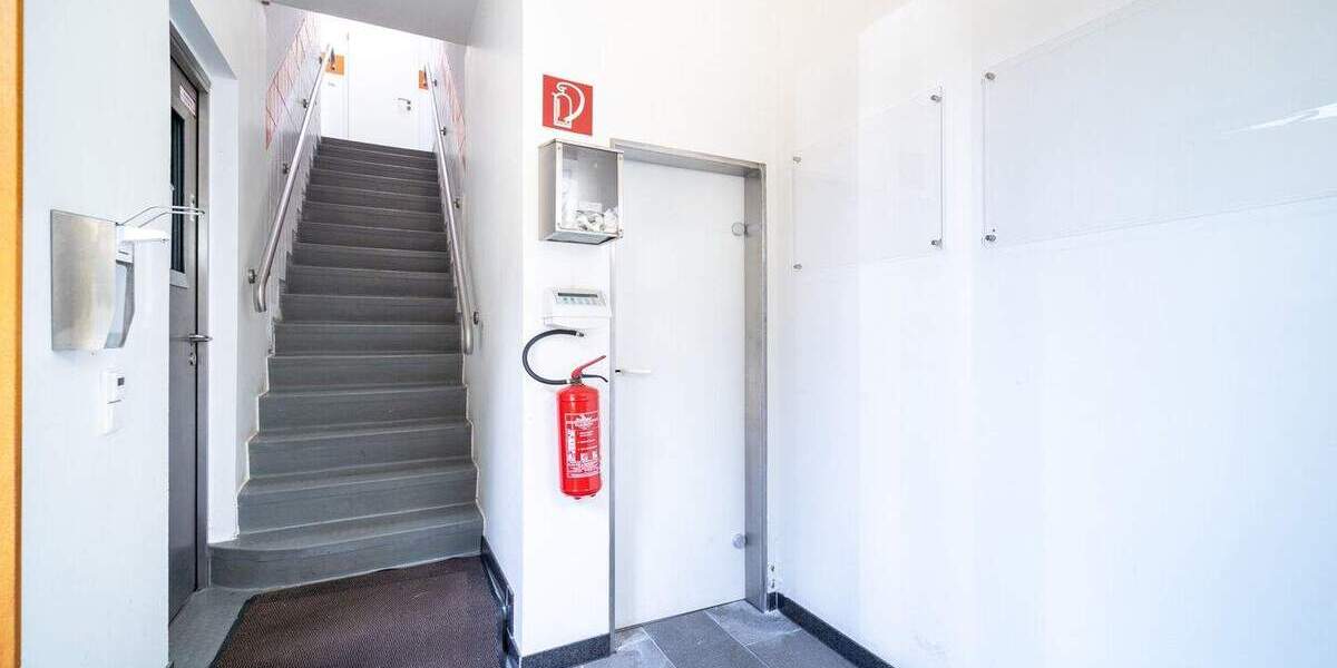 Vielseitige Gewerbefläche für Ihr Business | 1.489m² Nutzfläche | 155m² Büro | 4.904m² Grundstück zimmer