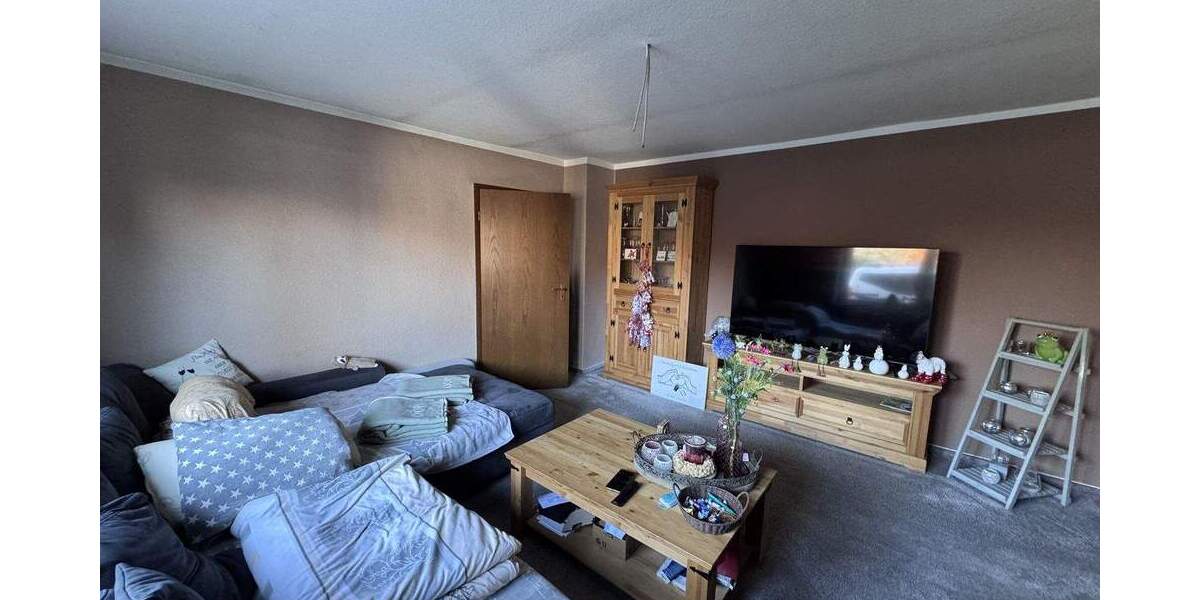 Sanierungsbedürftiges EFH mit großem Grundstück in ruhiger Lage 7 zimmer