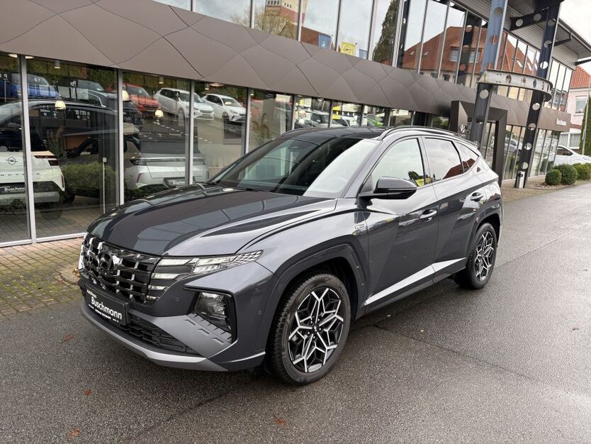 Hyundai TUCSON 28.800 km 35.980 € Herford 32049