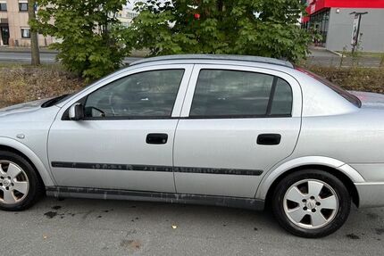 Opel Astra 170.000 km 2.200 &euro; Schloss Holte 33758