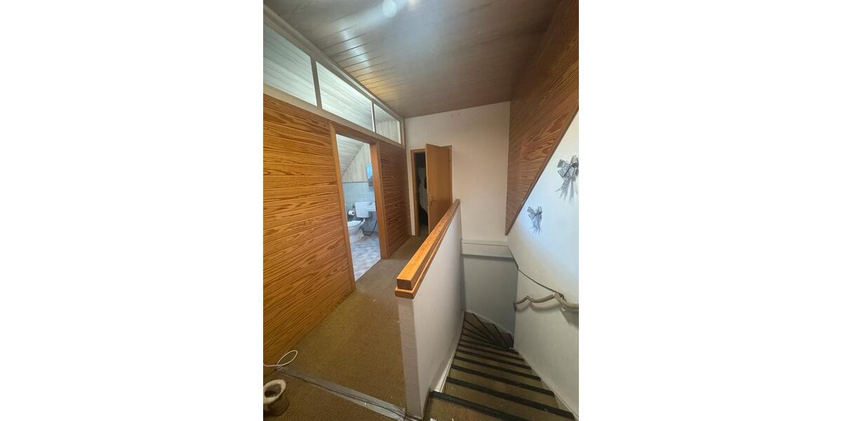 Etagenwohnung Spenge - 6 Zimmer, 165 m&sup2;, 950&euro; | Angebot:25409328