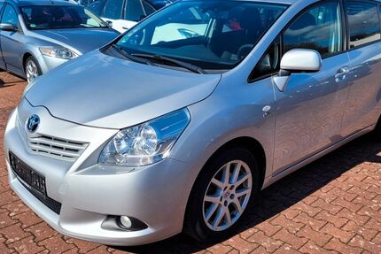 Toyota Verso 169.297 km 7.690 &euro; Halle (Westfalen) 33790