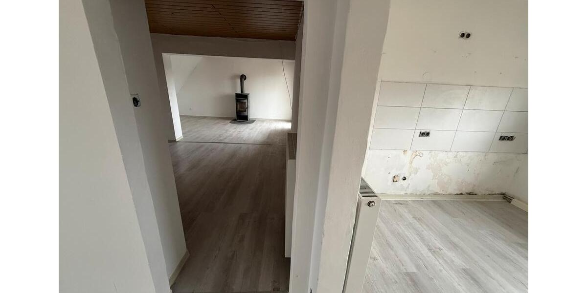 Etagenwohnung Delbrück - 5 Zimmer, 120 m&sup2;, 1.260&euro; | Angebot:25756670