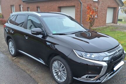 Mitsubishi Outlander 20.700 km 25.900 &euro; Bad Oeynhausen 32549