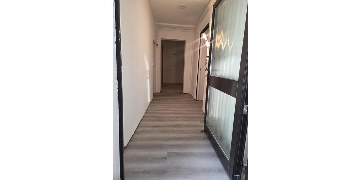 Erdgeschoßwohnung Löhne - 4 Zimmer, 111 m&sup2;, 1.300&euro; | Angebot:25790471