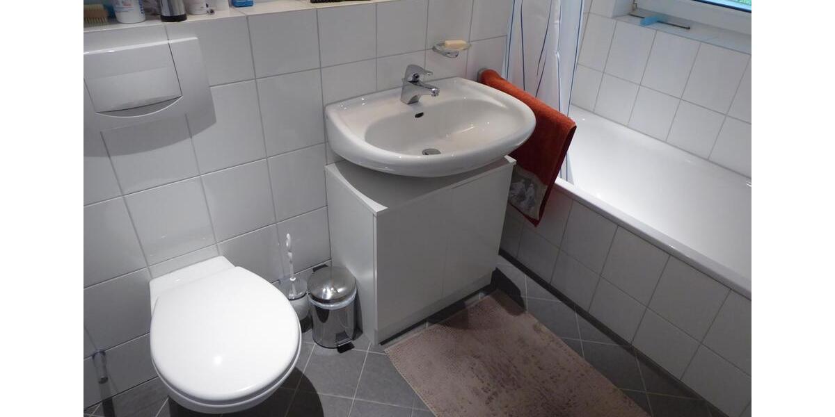 Dachgeschoßwohnung Verl - 1 Zimmer, 46 m&sup2;, 415&euro; | Angebot:25590544