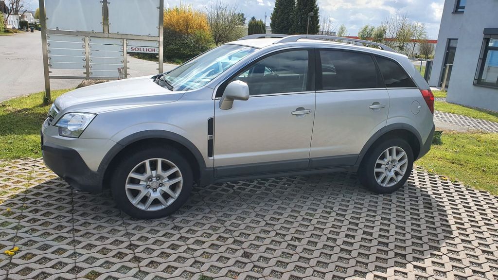 Opel Antara 143.000 km 1.999 &euro; Detmold 32756