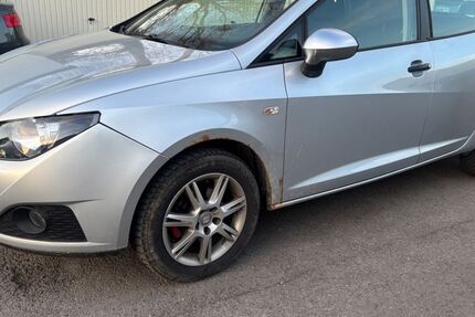Seat Ibiza 143.000 km 2.190 &euro; Detmold 32758