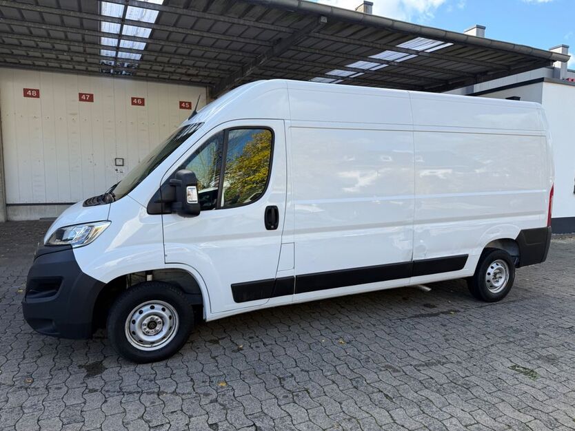 Opel Movano 156.000 km 14.999 € Bielefeld 33659