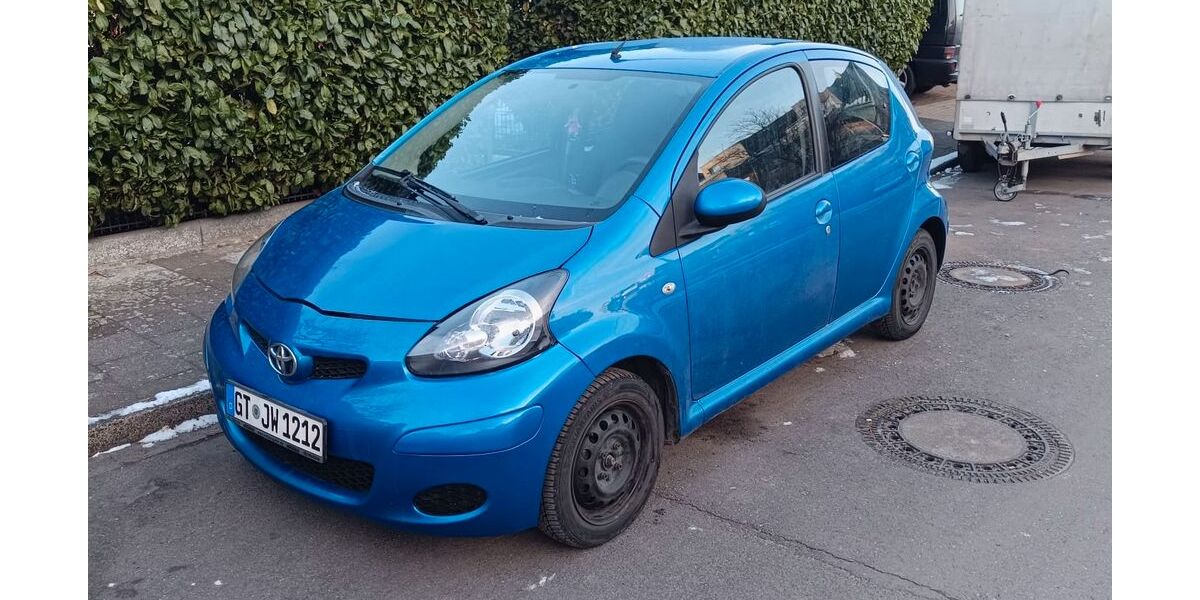 Toyota Aygo (X) 110.130 km 2.700 &euro; Harsewinkel 33428