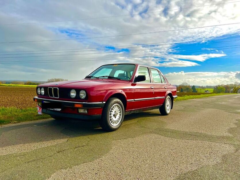 318