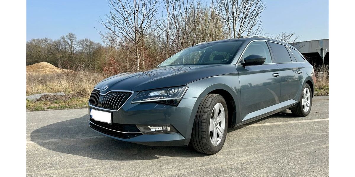Skoda Superb 125.000 km 18.700 &euro; Hüllhorst 32609