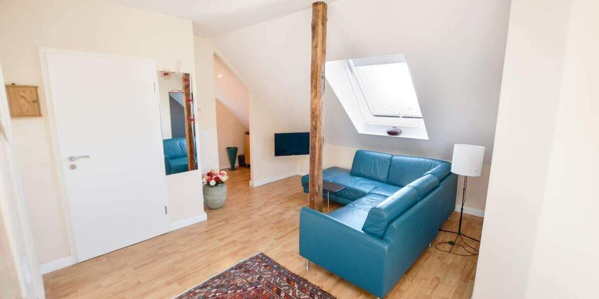 Stilvolle Dachgeschosswohnung über den Dächern von Brackwede! 3 zimmer