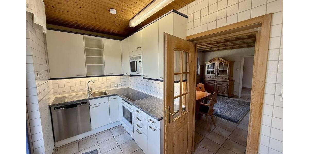 Bungalow Lage - 7 Zimmer, 208 m&sup2;, 339.000&euro; | Angebot:25780599