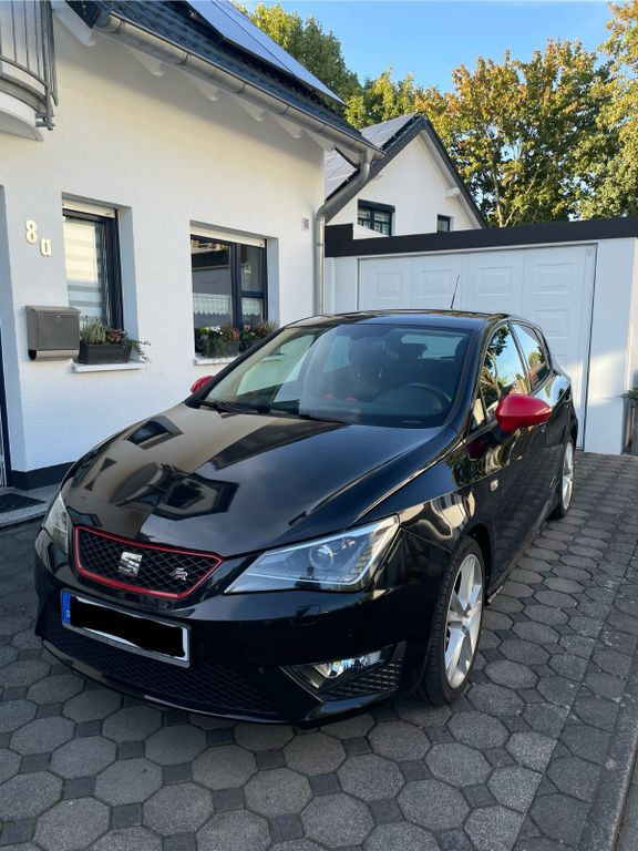 Seat Ibiza 70.080 km 13.900 € Paderborn 33102