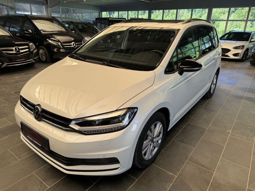 VW Touran 18.560 km 34.500 € Versmold 33775