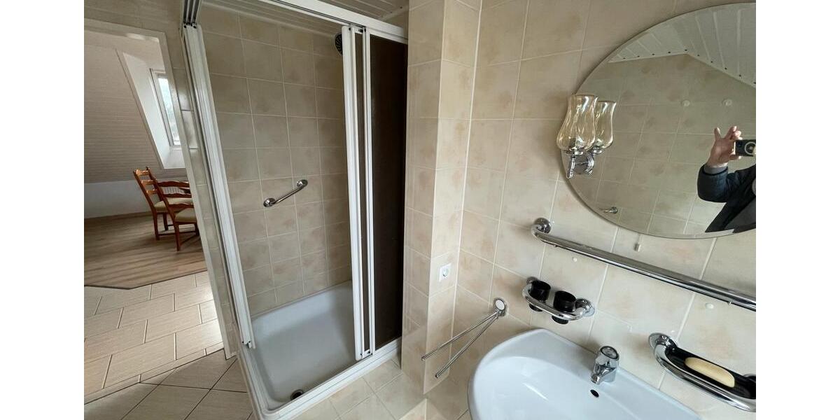 Dachgeschoßwohnung Bad Salzuflen Biemsen-Ahmsen - 2 Zimmer, 63 m&sup2;, 640&euro; | Angebot:26023984