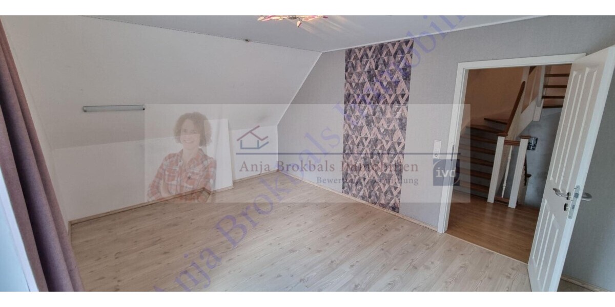 PREVIEW Junge DHH mit Garage in Spexard - provisionsfrei für Käufer - Doppelhaushälfte Gütersloh Isselhorst | Angebot:22286828