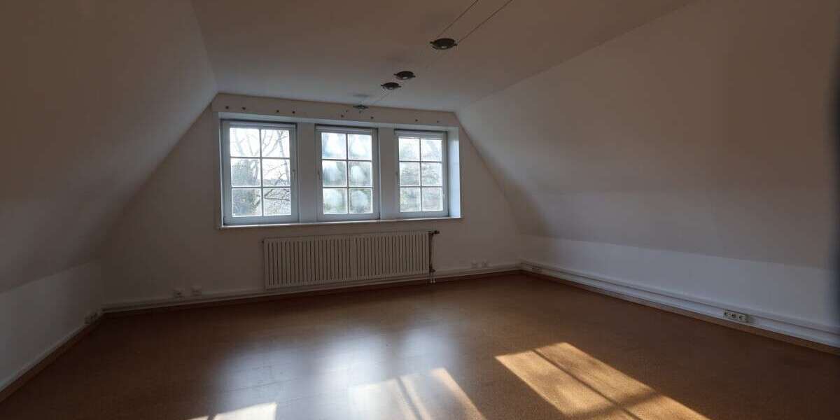 RESERVIERT! Exklusive Villa mit Wellnessbereich, Pool & großem Grundstück - Villa Hüllhorst | Angebot:27308745