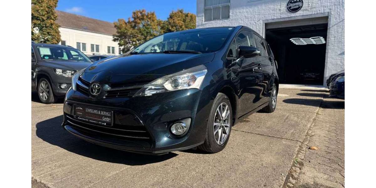 Toyota Verso 149.000 km 9.450 &euro; Lage 32791