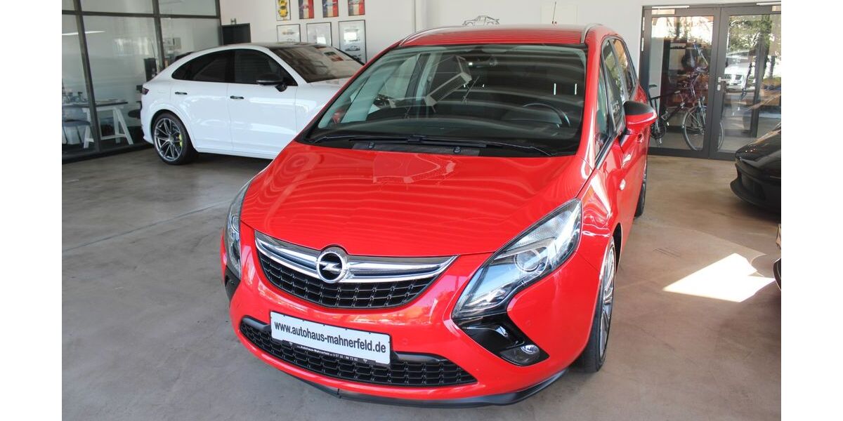 Opel Zafira 110.780 km 11.900 &euro; Löhne 32584