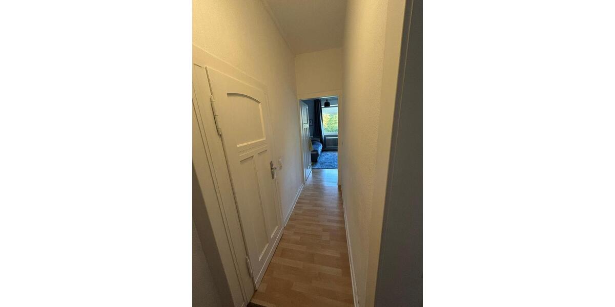 Familienfreundliche 5-Zimmer-Altbauwohnung mit Balkon in Bielefeld 5 zimmer